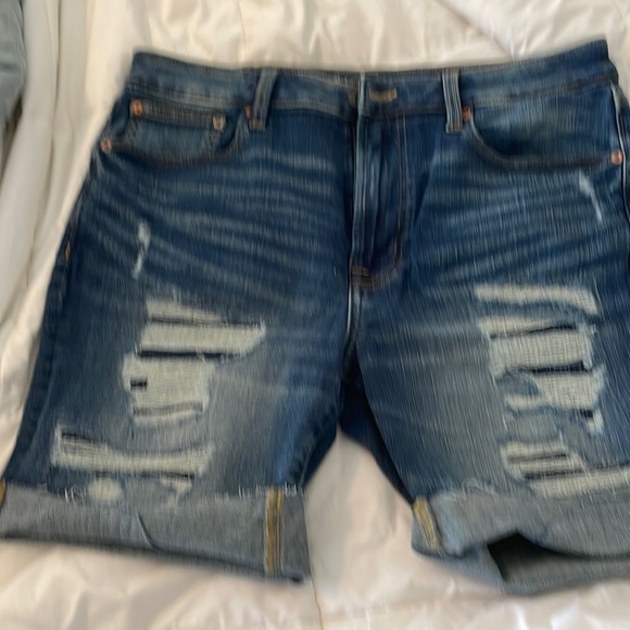 American Eagle Outfitters Pants - Size 34 waist American Eagle shorts never worn